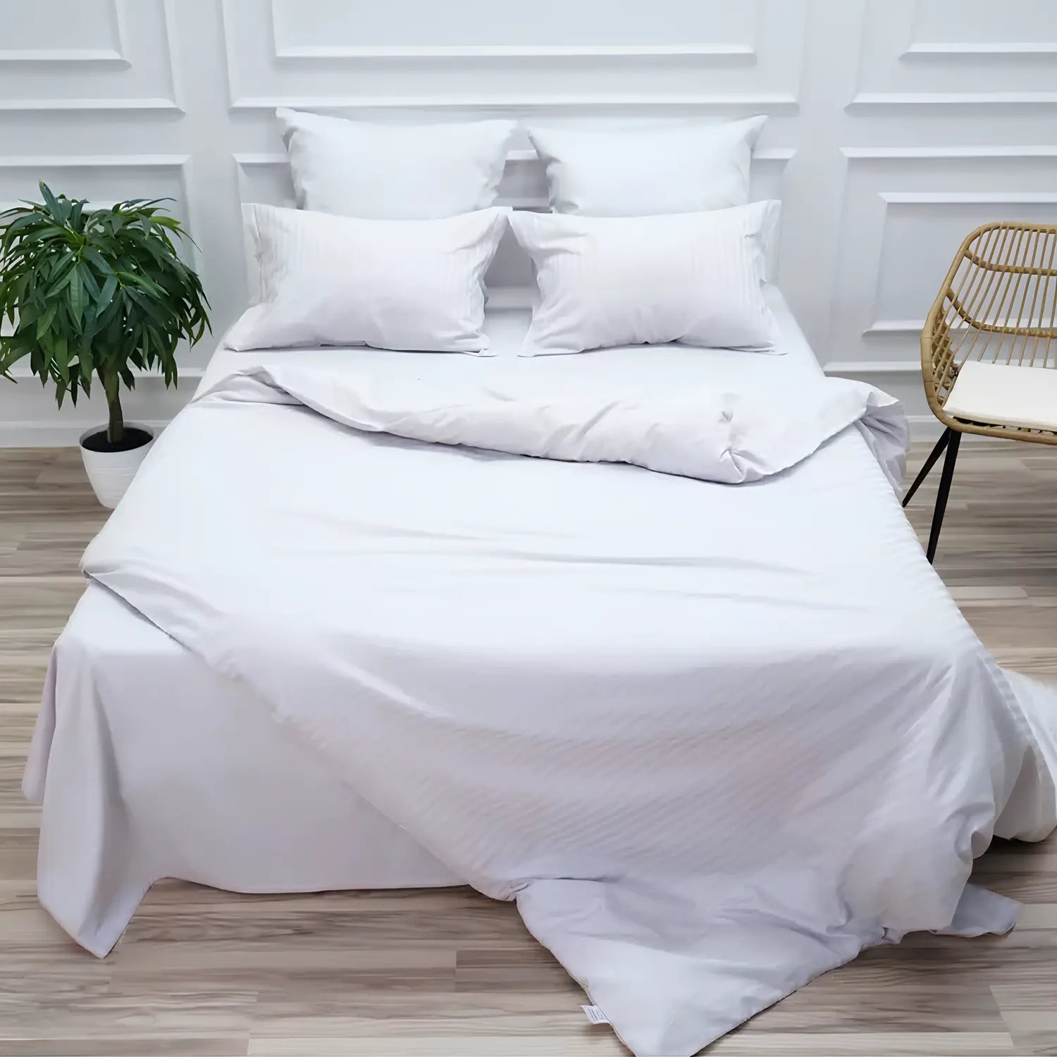 Постільна білизна сатин. Білий. Полуторна, двоспальна, євро, сімейна